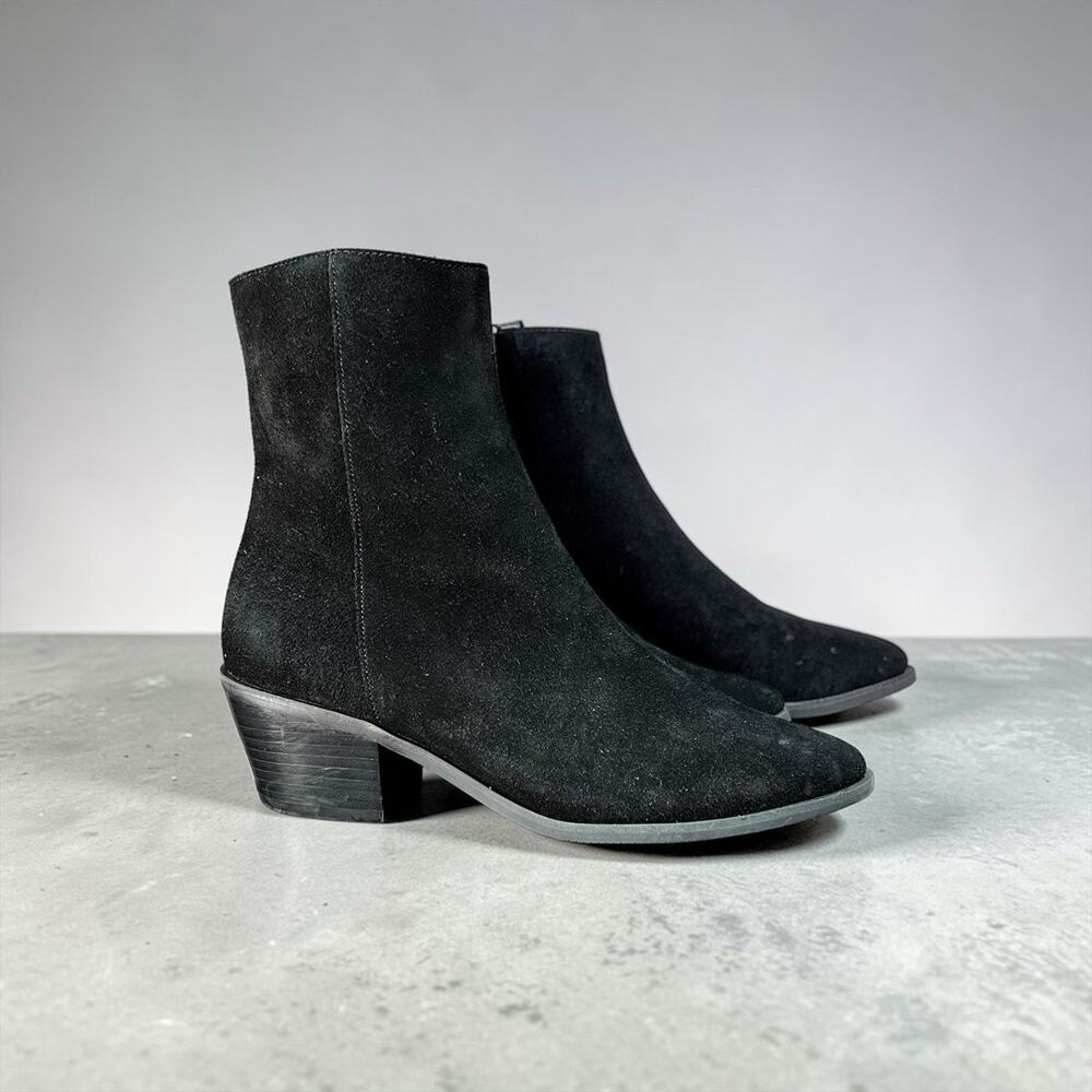 Lisa Vickey Black Suede Ankle Booties Women’s Size 7M With 2 In Heel